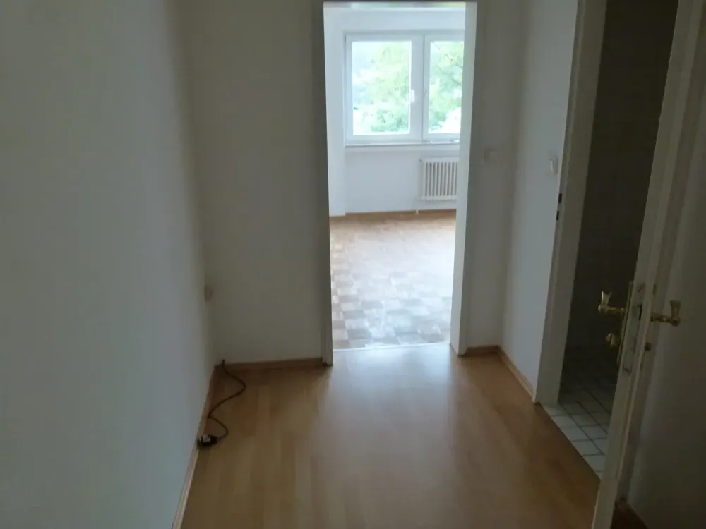 Helle, gut geschnittene 3 Zimmer Wohnung von privat