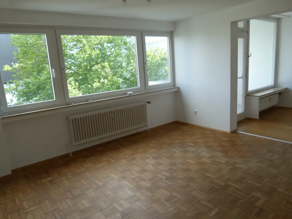 Helle, gut geschnittene 3 Zimmer Wohnung von privat