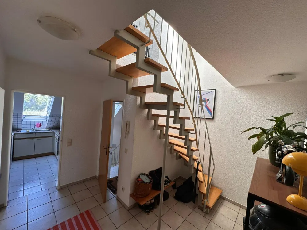 90,1 m² helle Maisonette-3-Zimmer-DG-Wohnung auf dem Land
