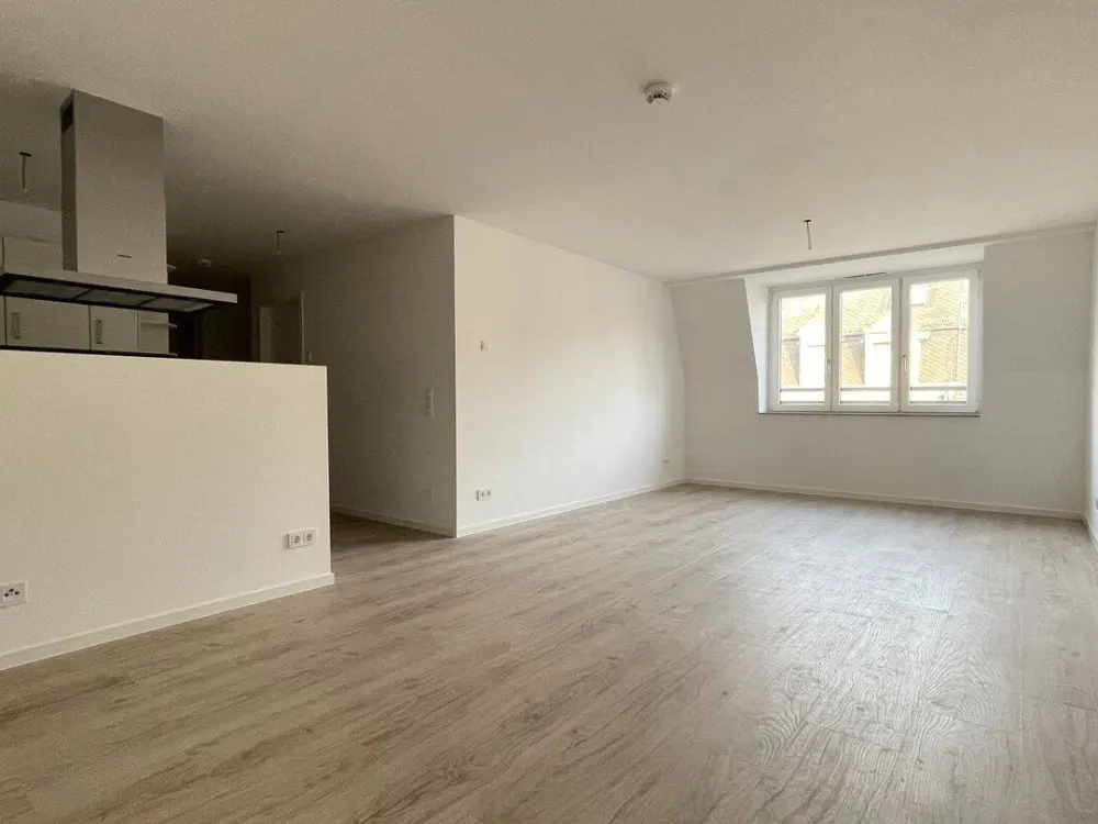Moderne Etagenwohnung zur Miete in Dresden Neustadt - Wentzel Dr.