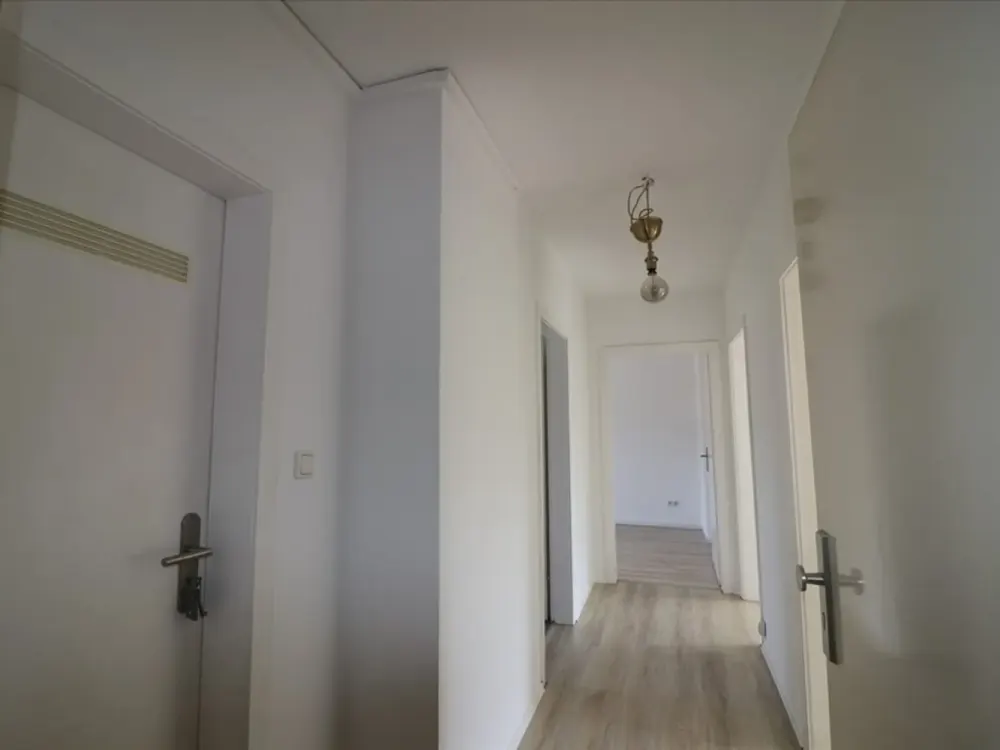 *4 Zimmer mit Balkon* in Krefeld, Dießemer Str.