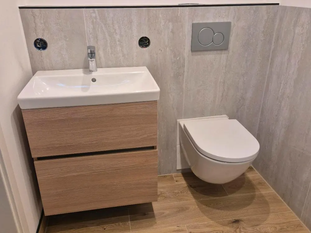 1 Furnished Shared Apartment Room with Kitchen and Bathroom for Rent