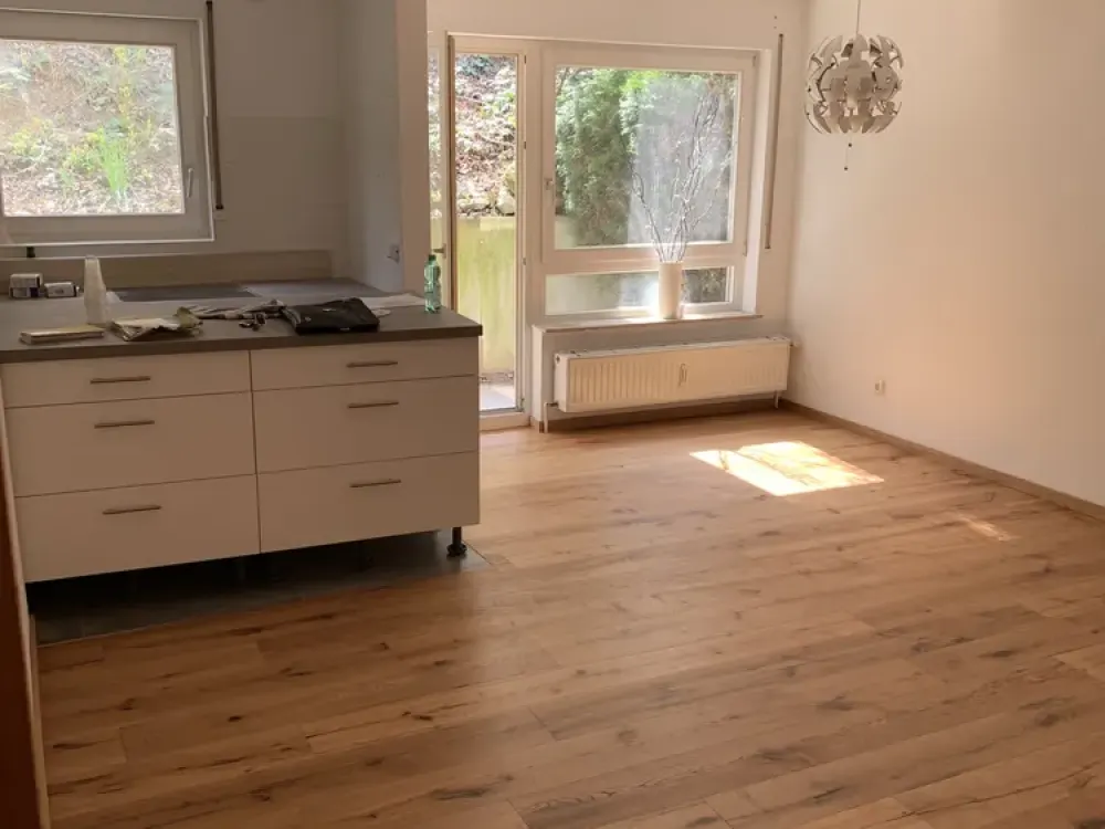 Zuhause mit 2 Zimmern in Stuttgart