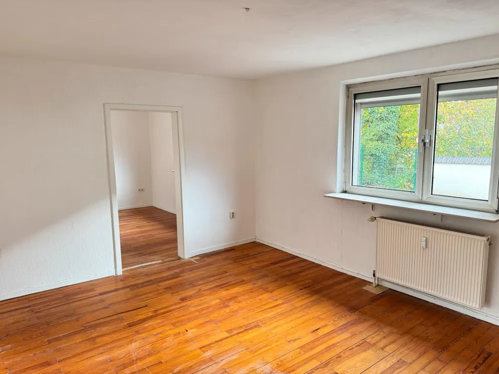 Bright 3-Room Apartment with Distant View and Terrace