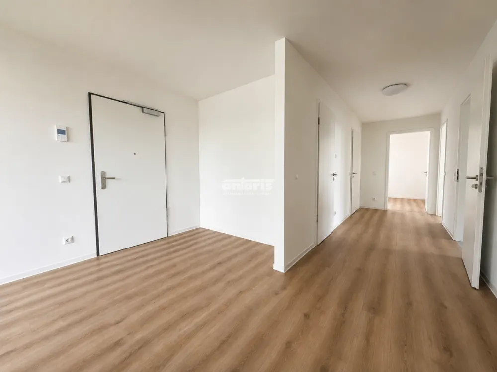 antaris Immobilien GmbH ** Wir Quartier - شقة 4.5 غرف بمساحة حوالي 132 متر مربع مع مطبخ مجهز **