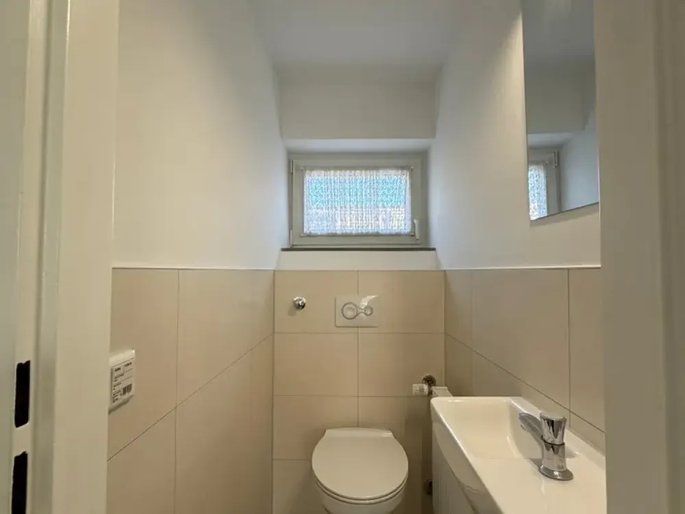 Erstbezug nach Sanierung - Helle 2 Zimmer Wohnung