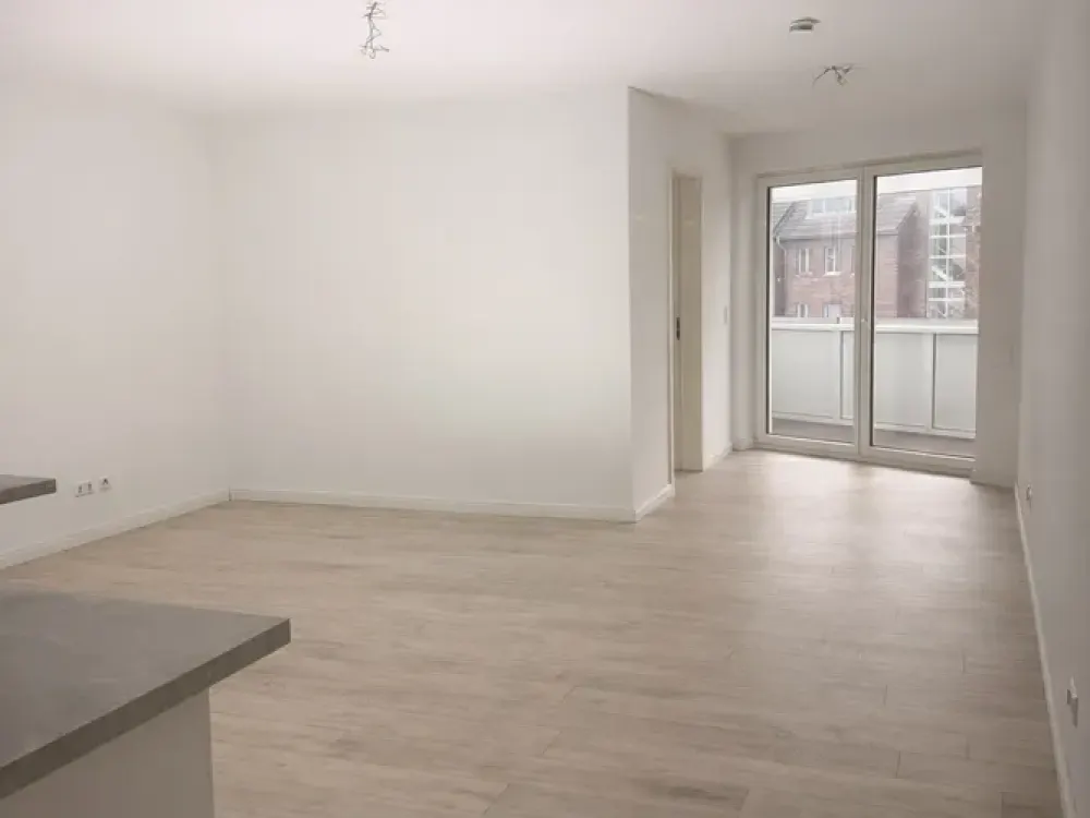 Moderne 2-Zimmer-Wohnung mit großem Balkon, Einbauküche & Fußbodenheizung, sofort bezugsfrei