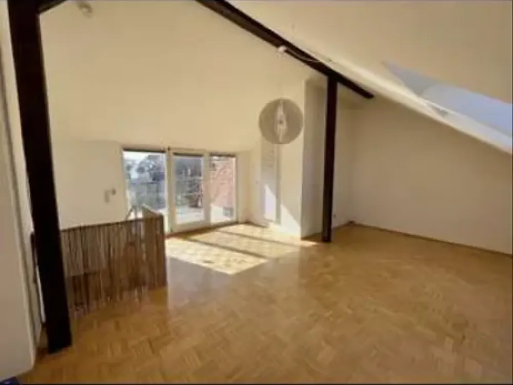 Ansprechende 3-Zimmer-Wohnung mit freier Terrasse und Einbauküche in Erfurt