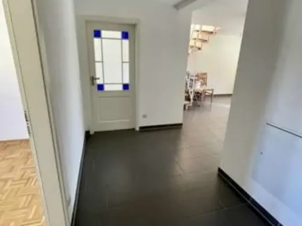 Ansprechende 3-Zimmer-Wohnung mit freier Terrasse und Einbauküche in Erfurt