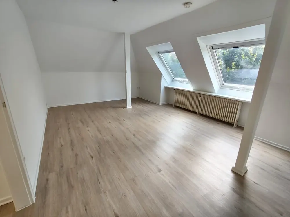 **GERICHTSVIERTEL- Gepflegte Wohnung mit Duschbad & Vinylböden**