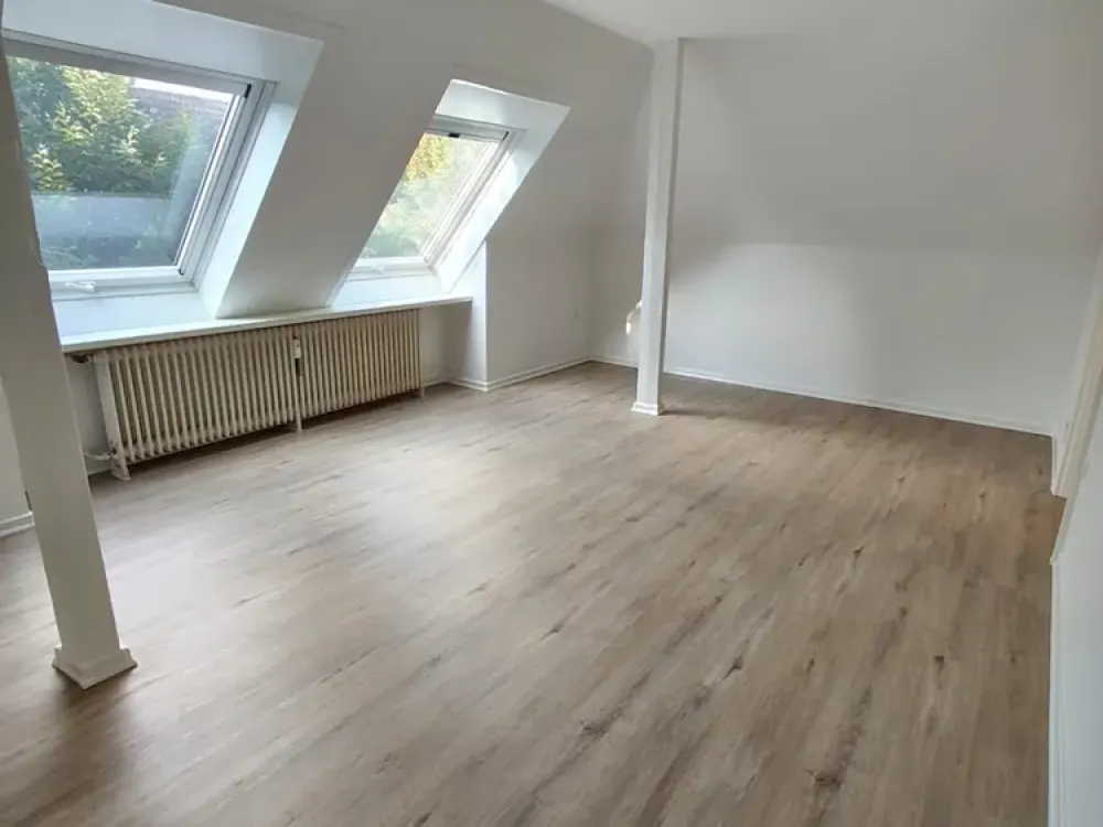 **GERICHTSVIERTEL- Gepflegte Wohnung mit Duschbad & Vinylböden**