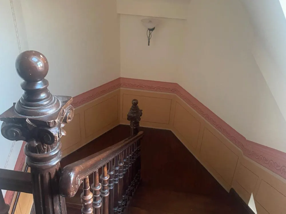 WG 2 Zimmer in außergewöhnlicher 180-m2-Maisonette