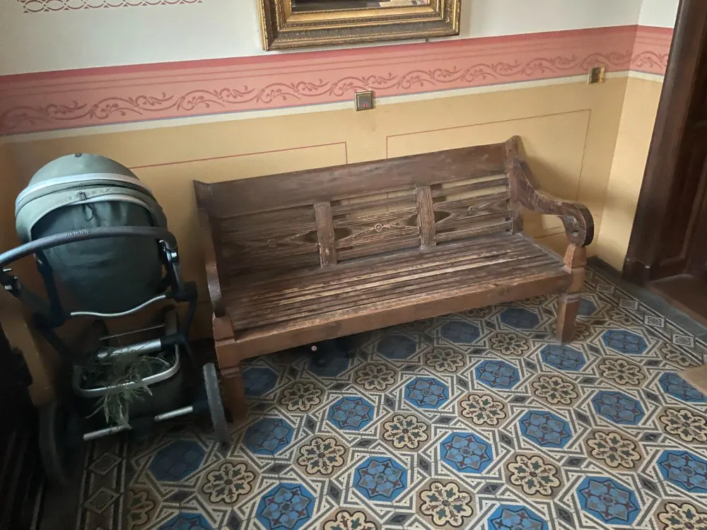 WG 2 Zimmer in außergewöhnlicher 180-m2-Maisonette