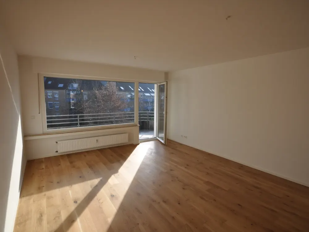 3 Zimmer Wohnung mit 2 Balkonen