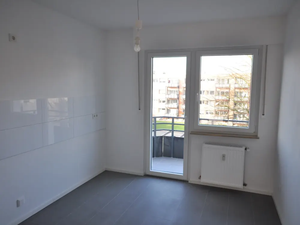 3 Zimmer Wohnung mit 2 Balkonen