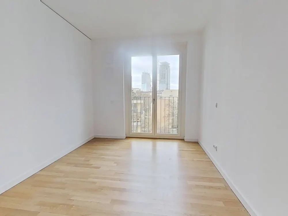Penthouse-Feeling über den Dächern Berlins: 3-Zimmer-Neubau am Hackeschen Markt