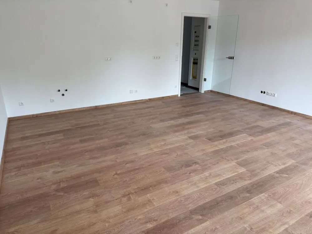 Moderne 2,5-Zimmerwohnung mit Balkon in Dresden-Klotzsche - Erstbezug