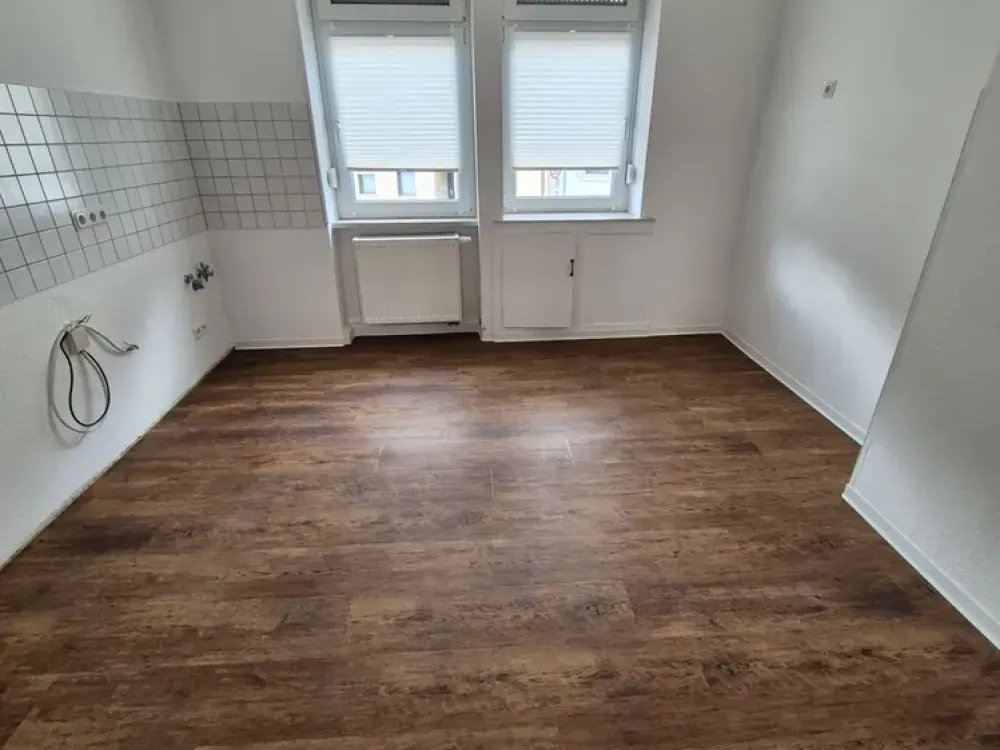 Wunderschöne, renovierte 2ZKB-Altbauwohnung in SB-St. Arnual!