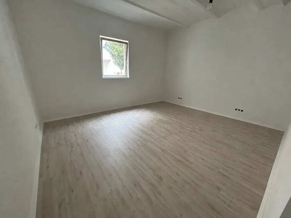 Freshly Renovated 2-Room Apartment on the Ground Floor in Dortmund-Innenstadt-Nord, Stahlwerkstraße 36