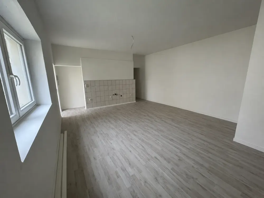 Freshly Renovated 2-Room Apartment on the Ground Floor in Dortmund-Innenstadt-Nord, Stahlwerkstraße 36