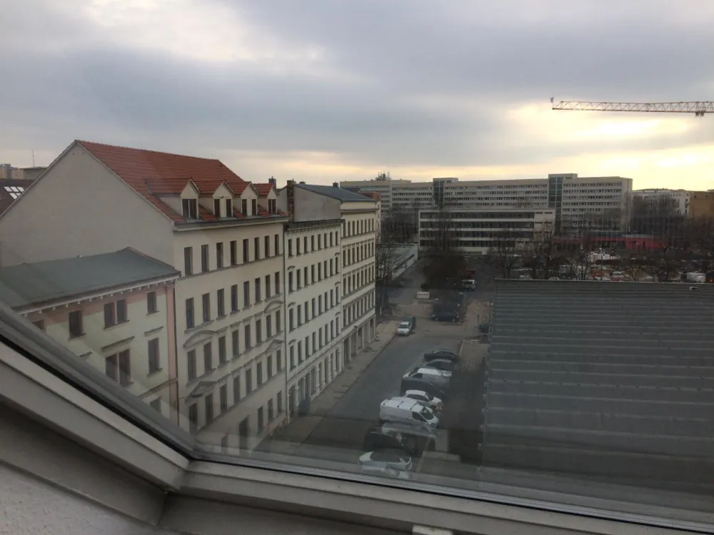 Befristet: Helle möblierte 2-Zimmer-Wohnung im Zentrum