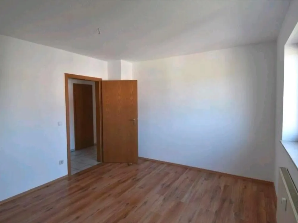 Schöne 3-Zimmerwohnung mit Einbauküche und Westbalkon