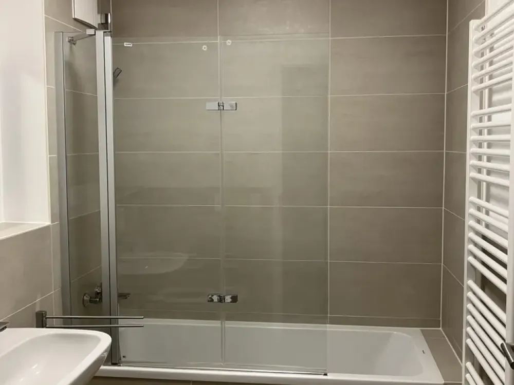 Schöne 2 Zimmer Wohnung direkt S-Bhf. Rummelsburg ! 54 qm, Einbauküche, Fußbodenheizung, Loggia