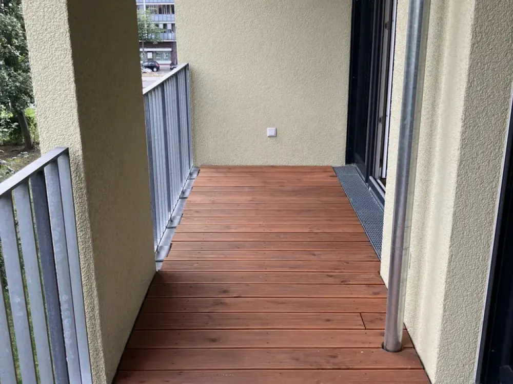 Schöne 2 Zimmer Wohnung direkt S-Bhf. Rummelsburg ! 54 qm, Einbauküche, Fußbodenheizung, Loggia