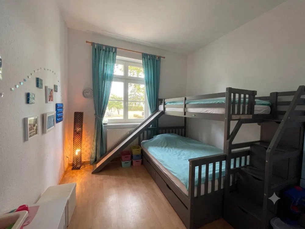 Zimmer ab sofort zur Zwischenmiete frei bis Oktober