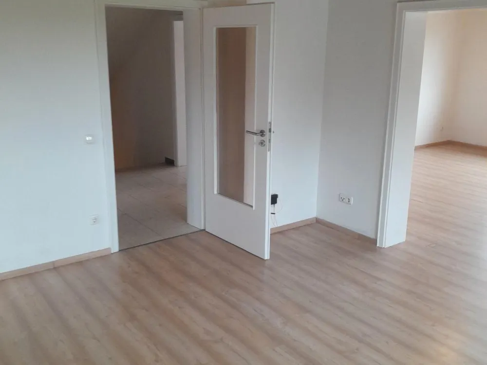 4 Zimmer Wohnung 115 m² in Delbrück OT zu vermieten