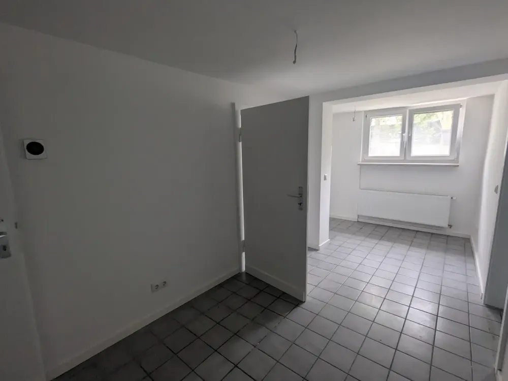 Erstvermietung nach vollständig Modernisierung: 2-Zimmer-Wohnung in Köln-Müngersdorf