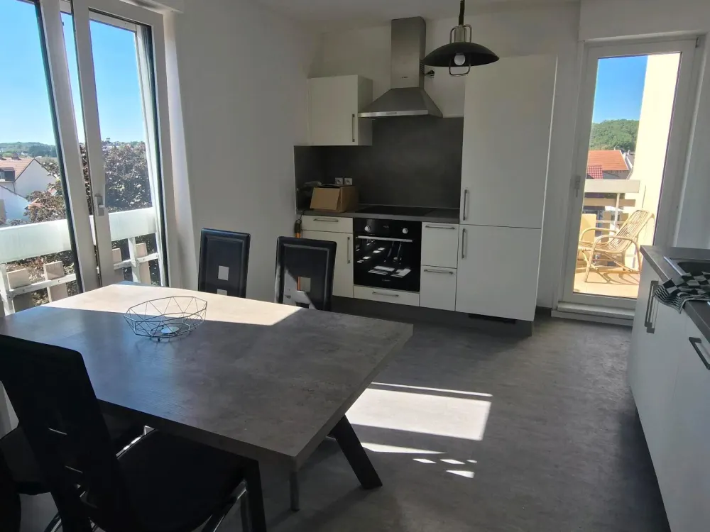 moderne Maisonette Wohnung mit Kamin, Erstbezug nach Sanierung