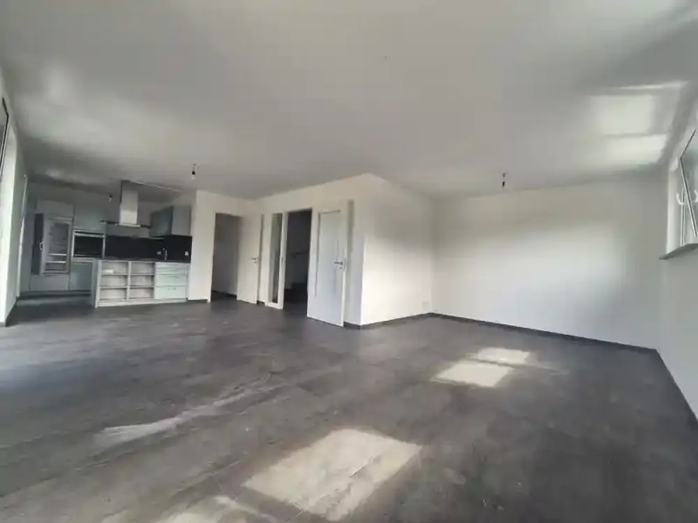 Living experience on 2 levels, 3-room maisonette with west balcony near Munich