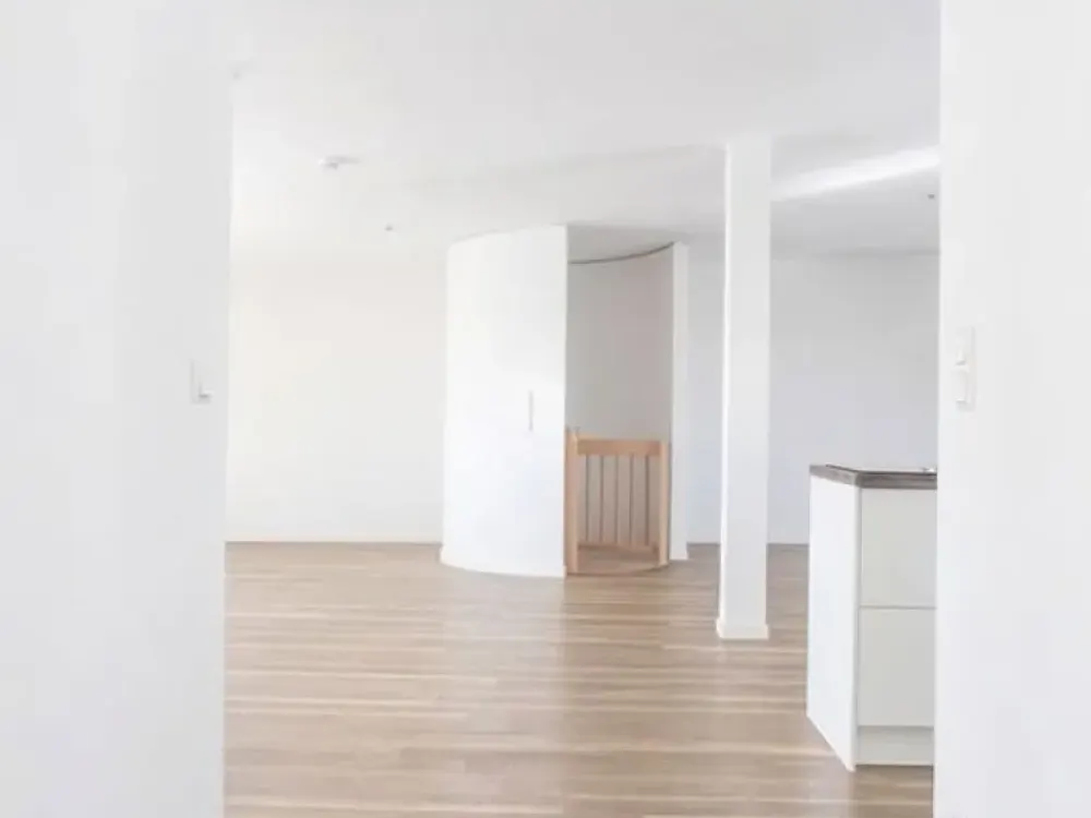 HOMESK - Großzügige 5-Zimmer-Maisonette-Dachgeschosswohnung mit Aufzug und Einbauküche und 3 Bädern