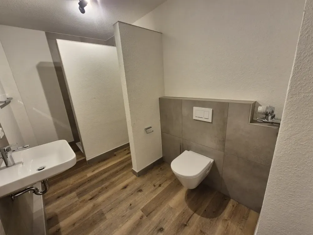 Großzügig & hell: 113 m² mit großem Balkon, 2 Bädern, Einbauküche & Garage