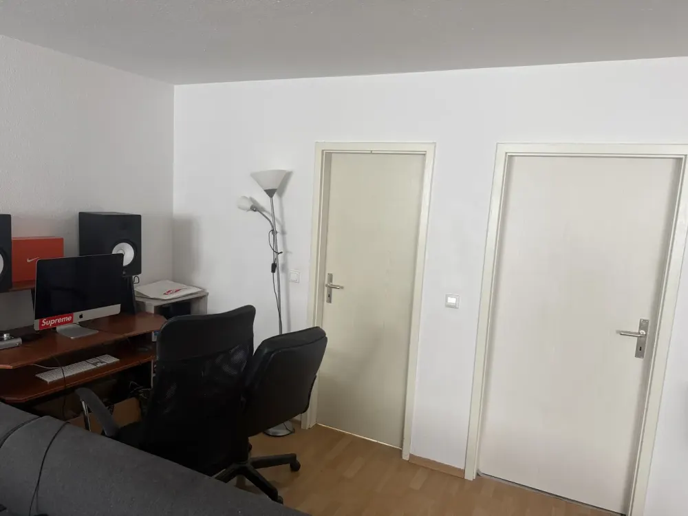 Attraktive 2-Zimmer-Dachgeschosswohnung mit Tageslichtbad