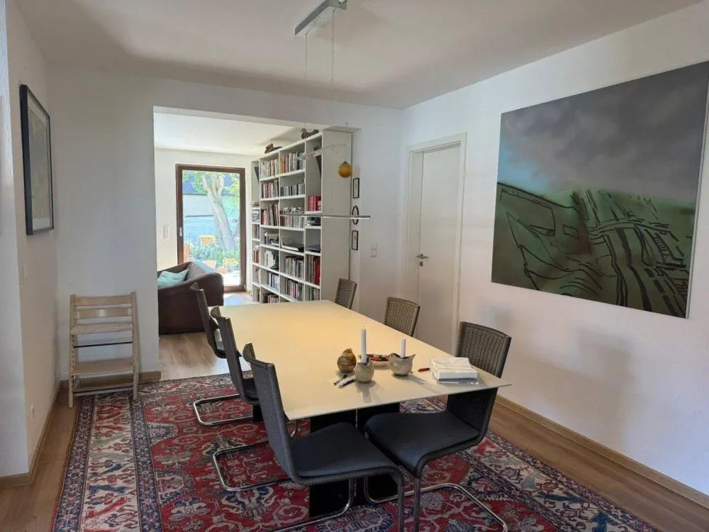 3.5-Room Apartment in KA-Grötzingen with Large South Terrace & Garden View