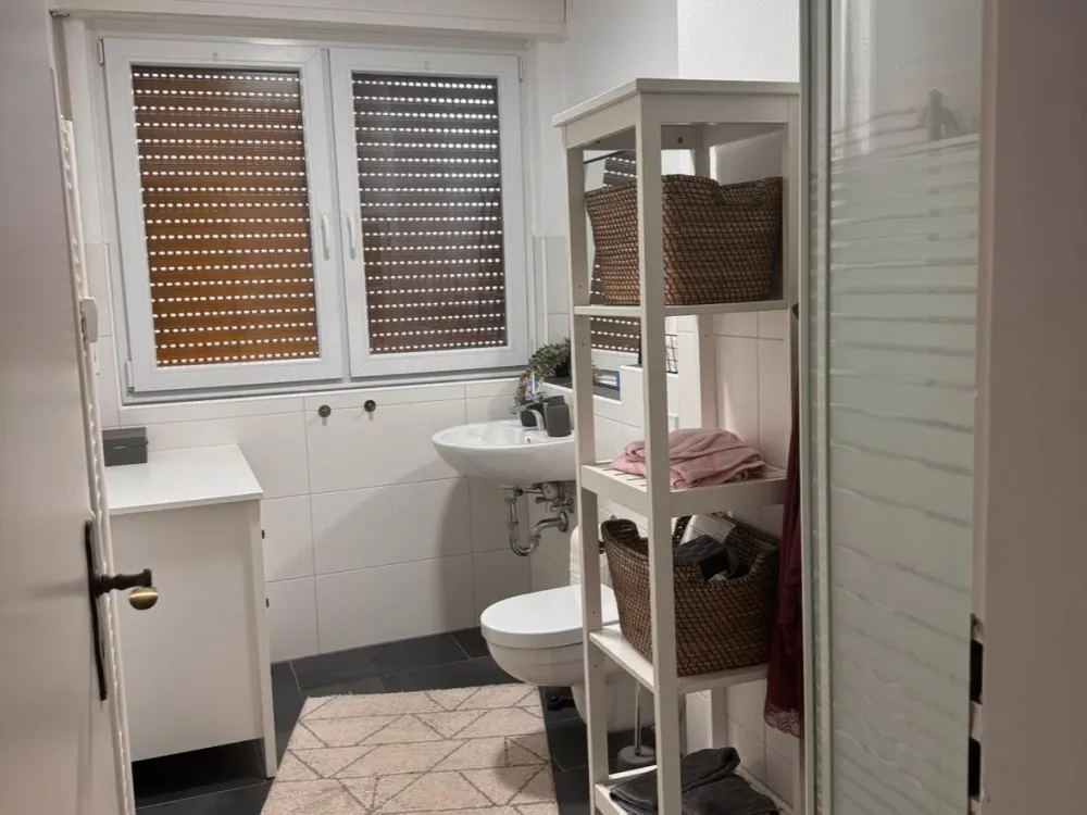 Helle 4-Zimmer-Wohnung zum 01.10. zu vermieten
