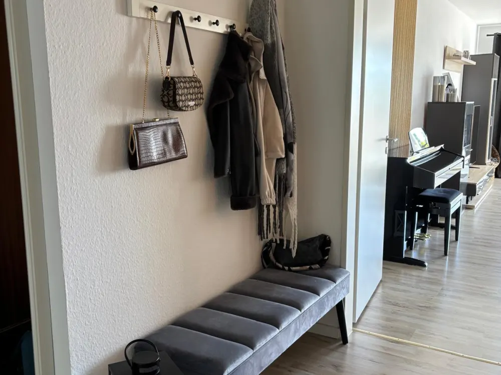 Zentrale 2-Zi. Whg. mit großem Balkon und TG-Stellplatz