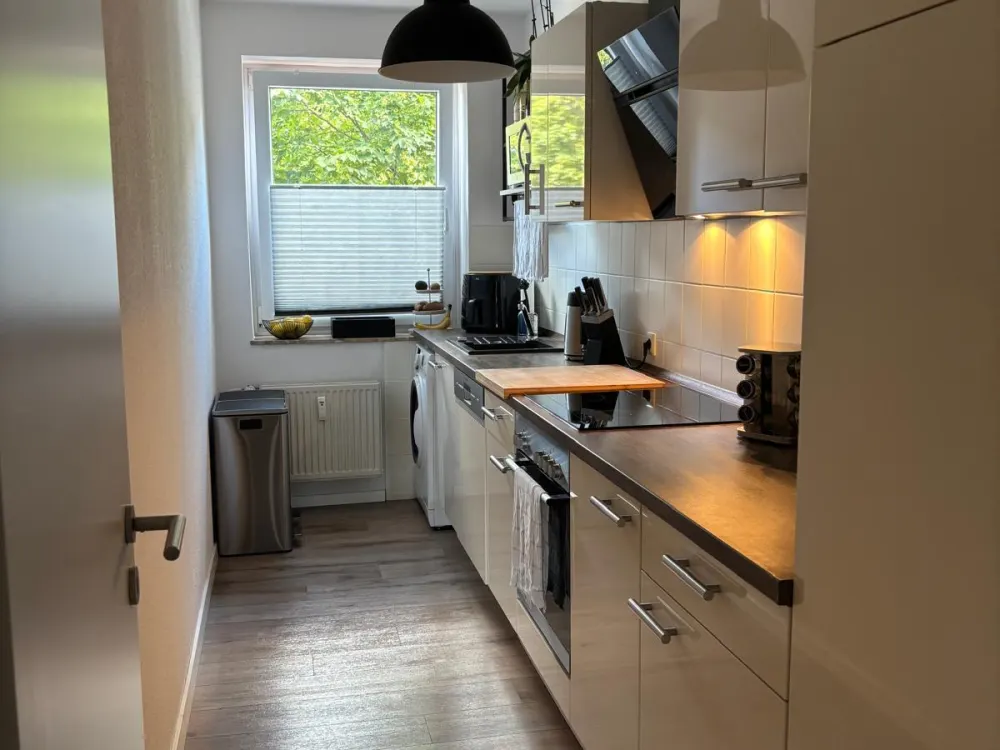 Zentrale 2-Zi. Whg. mit großem Balkon und TG-Stellplatz