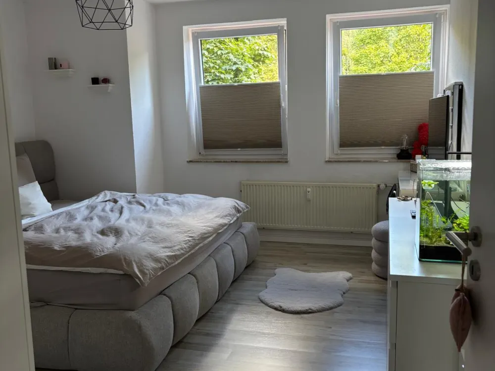 Zentrale 2-Zi. Whg. mit großem Balkon und TG-Stellplatz