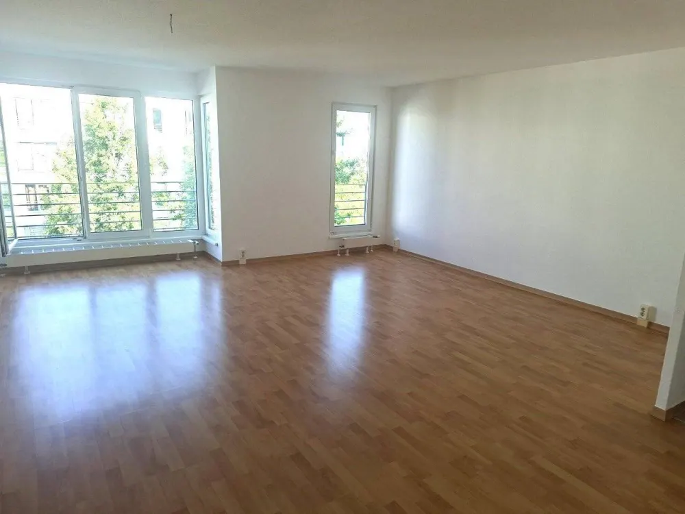 3,5 Zimmerwohnung mit EBK, Tiefgaragenstellplatz, Wannenbad in Probstheida