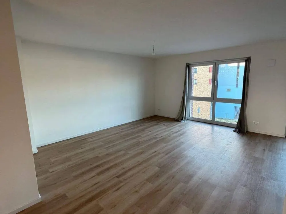 Dreamy 2-Room New-Build Apartment in Prime Location with Balcony