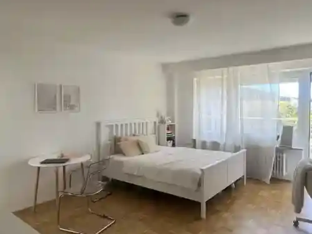 Neu sanierte Einzimmerwohnung in Top-Lage Schwabing