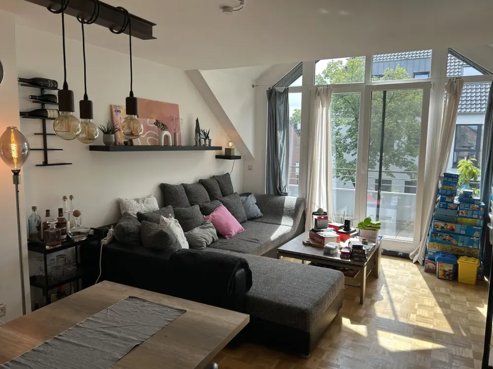 Offenes Wohnkonzept: 3-Zimmer-Maisonette in sehr guter Lage von Meerbusch-Büderich