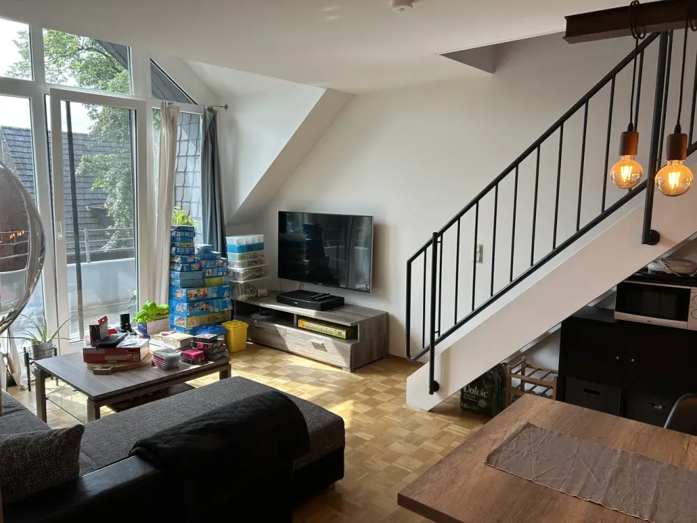 Offenes Wohnkonzept: 3-Zimmer-Maisonette in sehr guter Lage von Meerbusch-Büderich