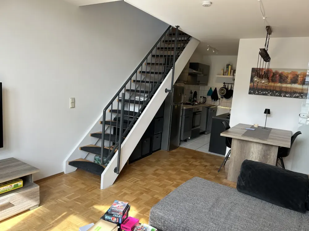 Offenes Wohnkonzept: 3-Zimmer-Maisonette in sehr guter Lage von Meerbusch-Büderich