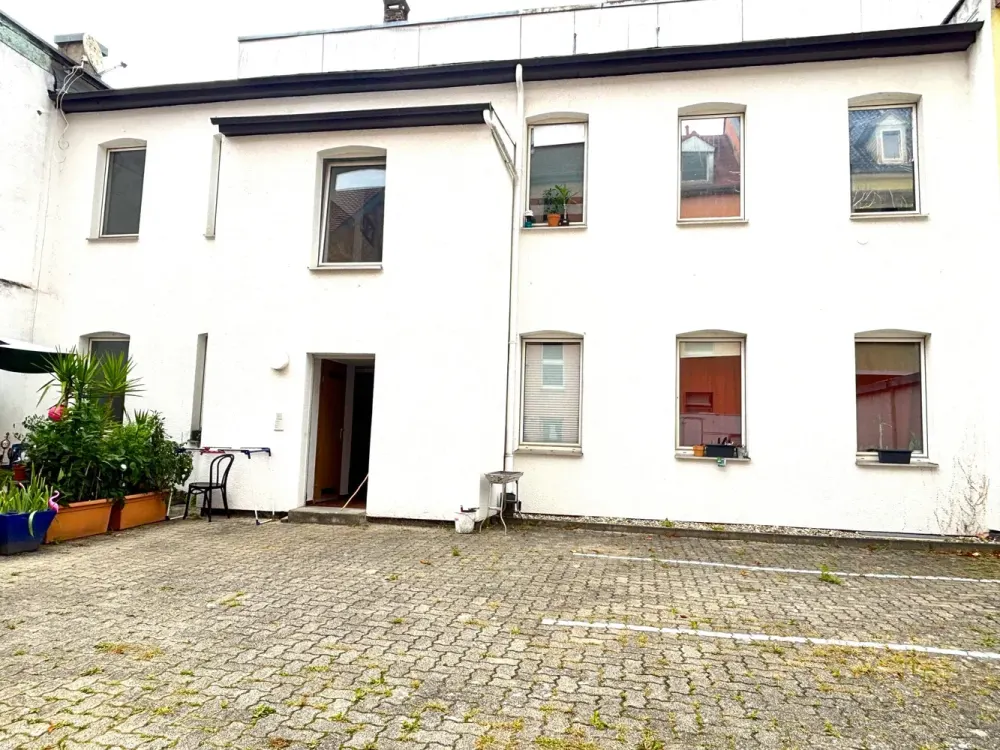 صغير لكنه جميل: شقة بغرفة واحدة في موقع مركزي