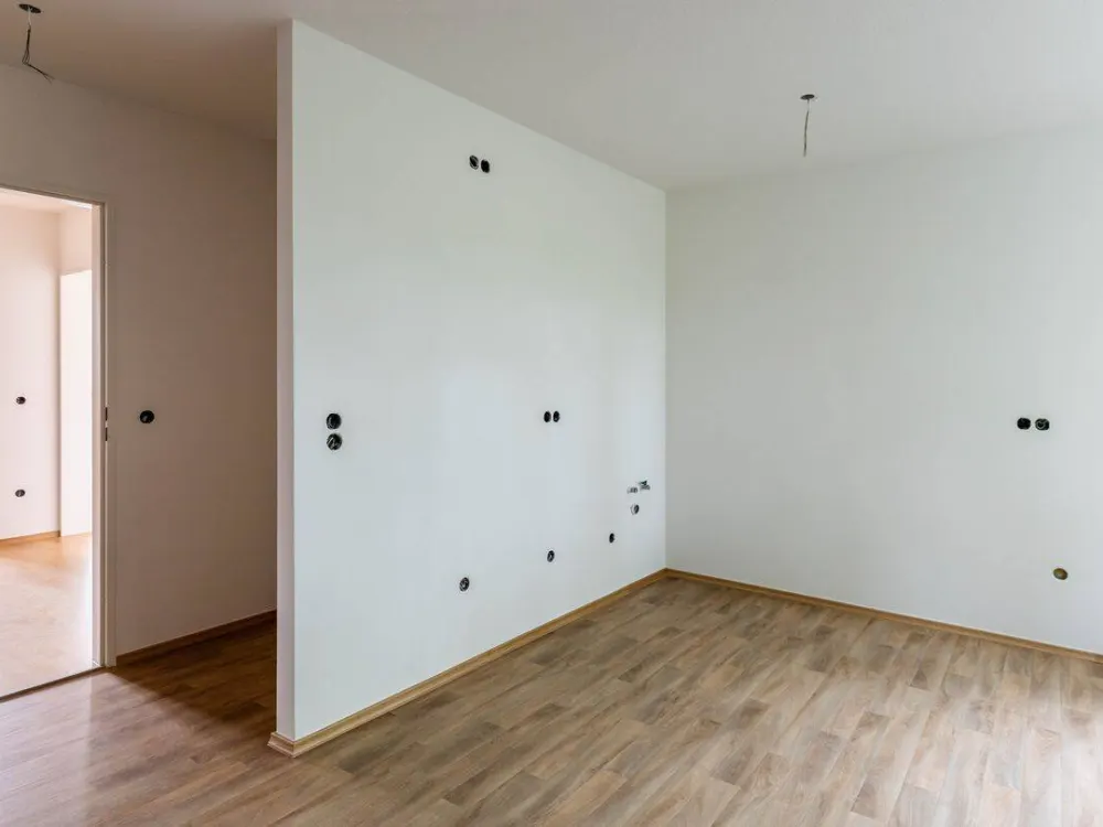 Erstbezug nach Sanierung: Wohnung mit guter Anbindung