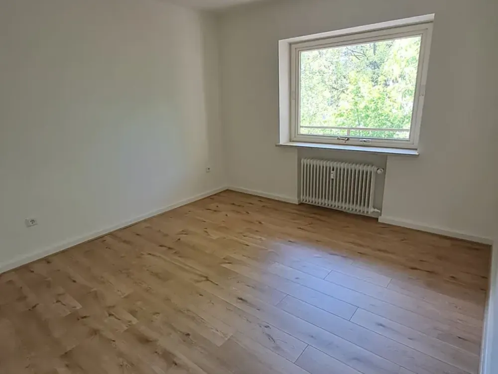 Alltagstaugliche 3-Zimmer-Wohnung mit Balkon in Hamburg-Eppendorf